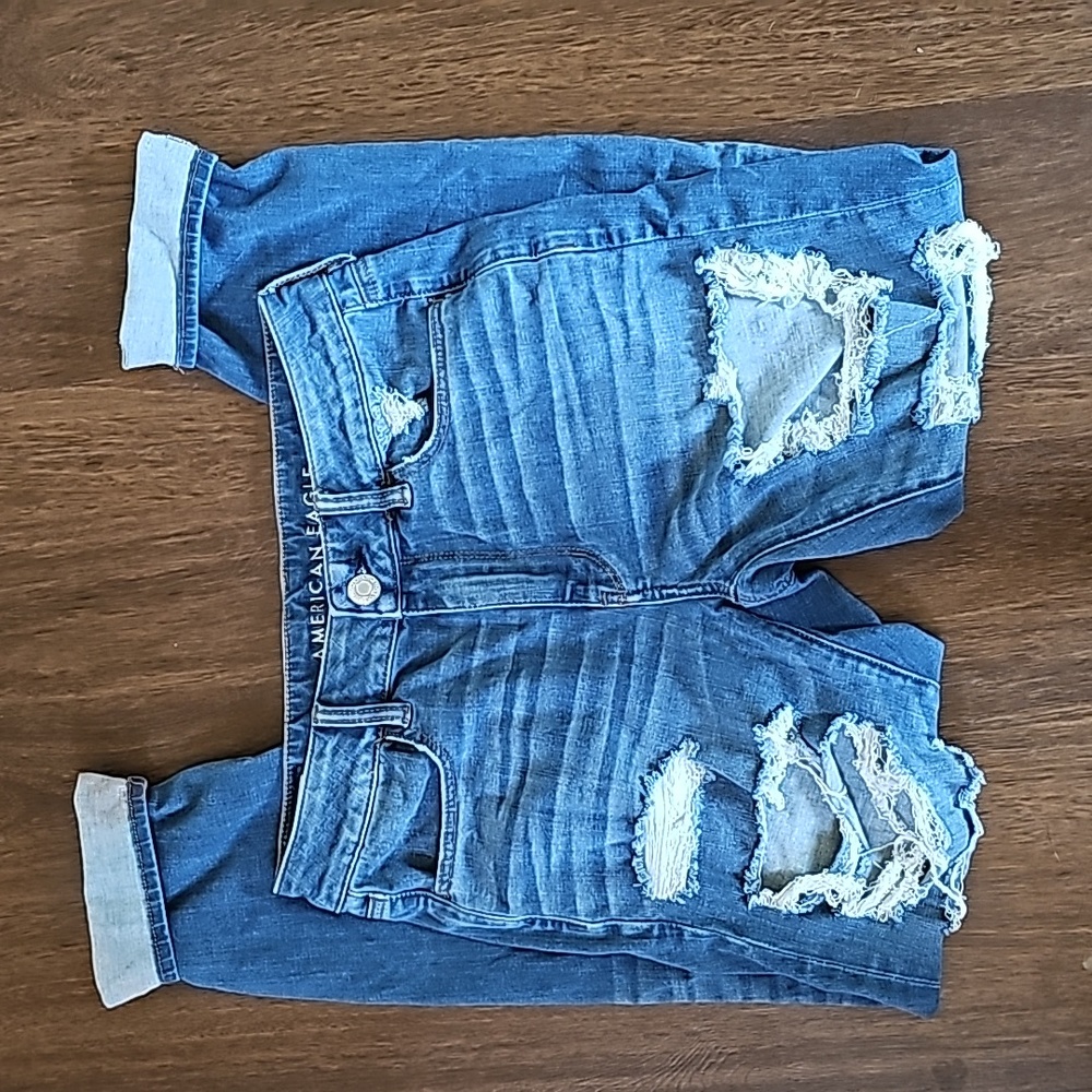 American Eagle 360 next level stretch high rise distressed Jean's sz 8 GUC!